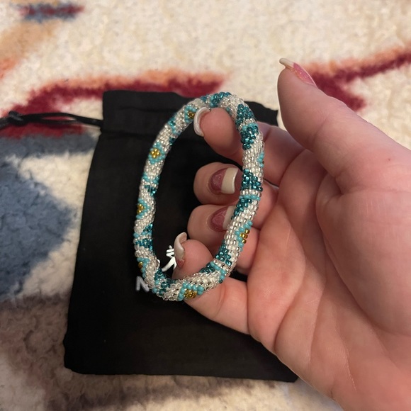 New Hand beaded bracelet - Picture 1 of 8